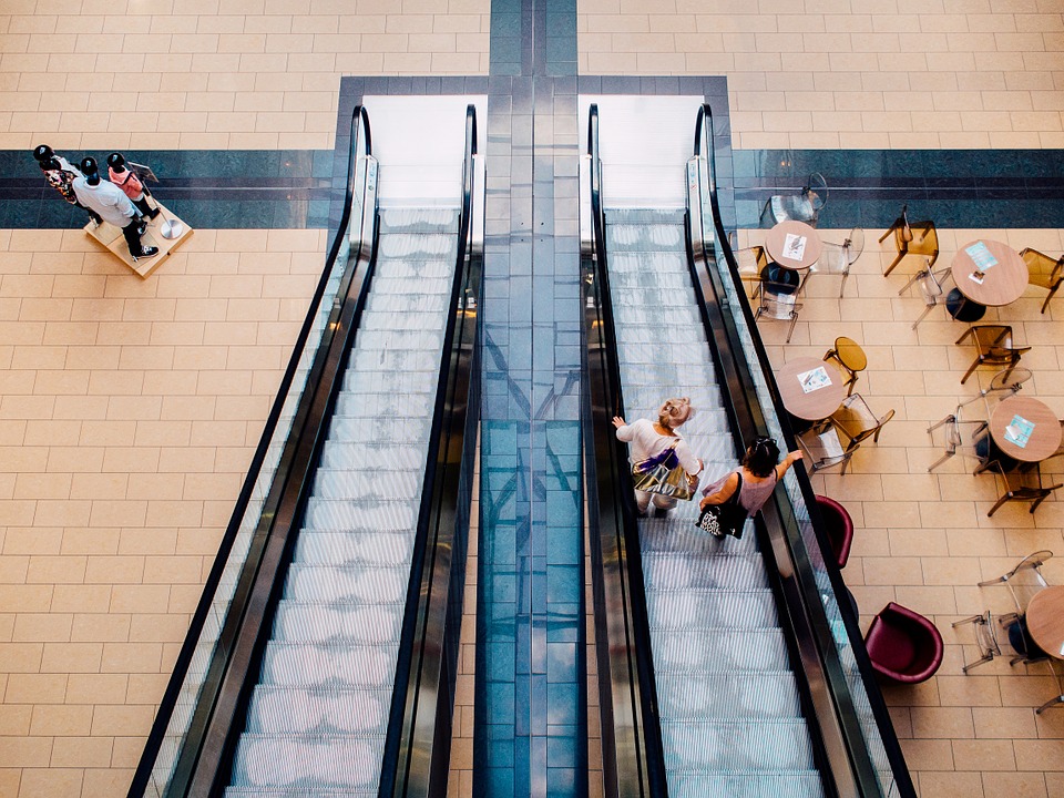 escalator-shopping-mall